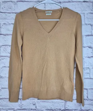 Benetton 100 Merino Wool Sweater XS Camel Tan V-Neck Italian Yarn Knit Pullover thumbnail 1