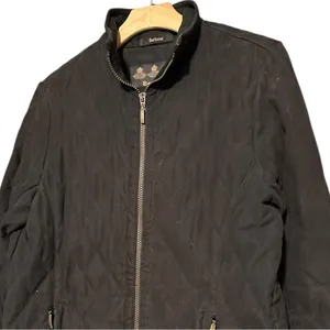 Barbour Women’s Size 8 Black Cashmere Touch Classic Mid Length Quilted Jacket thumbnail 1