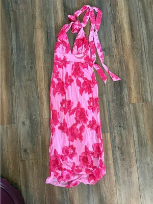 Selfie Leslie Pink Floral Halter Dress thumbnail 6