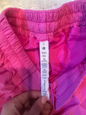 Lululemon Hotty Hot Shorts thumbnail 4