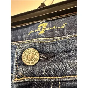 7 FAM Dojo White 7’s On Back Pockets Flare Dark Wash Jeans Size 29 thumbnail 6