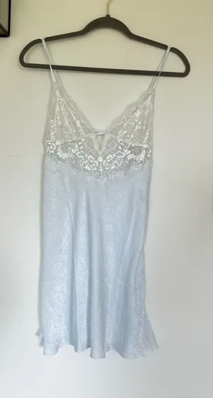 Linea Donatella NWT Pale Blue Sheer Lace Satin Nightie‎ Size Small thumbnail 1