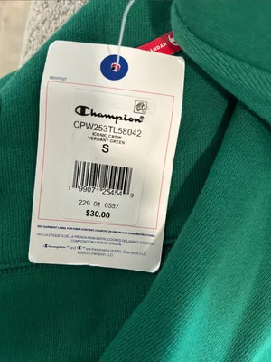 Champion iconic crew Verdant Green Sweatshirt, Fleece Women’s size Small, NWT thumbnail 8