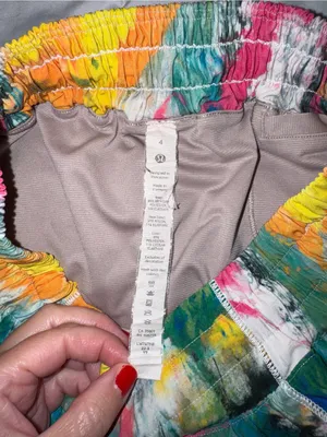 Lululemon Hotty Hot Shorts LR Size 4, 2.5” thumbnail 2