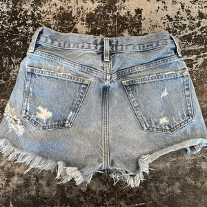 Agolde Light Washed Distressed Button Fly Cutoffs 3" Inseam Size 24 thumbnail 2