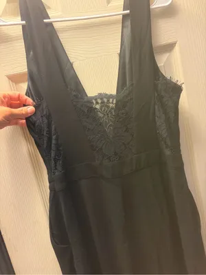 Lulu's Black Deep V-Neck Wide-Leg Lace Back Jumpsuit with Pockets medium thumbnail 4