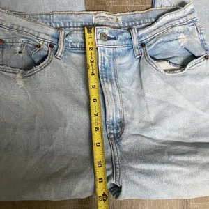 Abercrombie & Fitch Ankle Straight Ultra High Rise Jean Light Wash Distressed 32 thumbnail 11