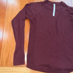 Lululemon Women's Burgundy‎ Long Sleeve Merino Wool Sweater Size 10 thumbnail 4