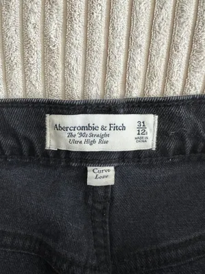 Abercrombie Black 90's Straight Leg Ultra High Rise Curve Love Jeans thumbnail 9
