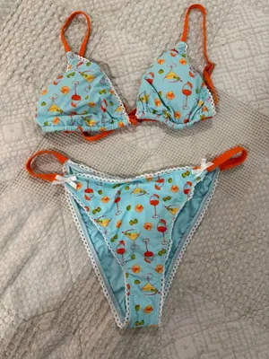 Dippin' Daisy's Bikini Set thumbnail 1