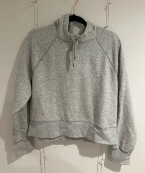 Universal Threads Grey Sweatshirt thumbnail 1