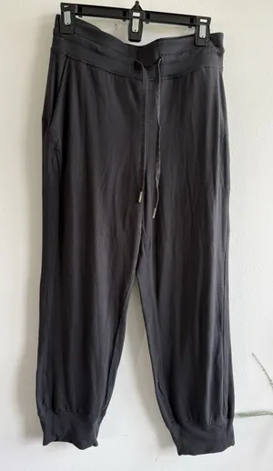 Lululemon Womens Ready To Rulu‎ High Rise Jogger Pants Black size 8 thumbnail 1