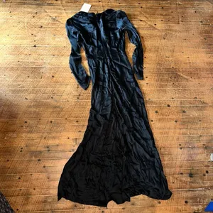 Bardot Lisette midi satiny black night out classic dress thumbnail 7
