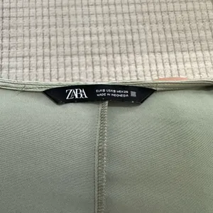 Zara Green Satin Bell Sleeve Crop Blouse with Tie Front thumbnail 5