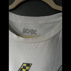 AC DC Graphic T-shirt size X-Large thumbnail 3