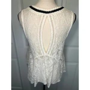 Free People Lace‎ Peplum Top XS Cream Black Trim Keyhole Back Sleeveless Boho thumbnail 4