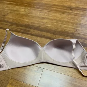 Calvin Klein Women's Wireless Contour Bra Comfort Lightly Lined Everyday Size‎ L thumbnail 3