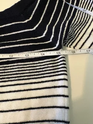 NWT One Grey Day sample off the shoulder bell sleeve‎ sweater thumbnail 5