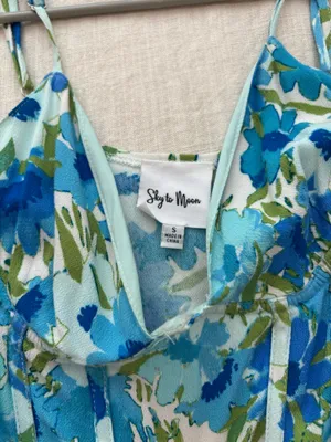 Isabelle's Cabinet Dress Floral thumbnail 4