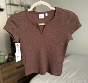 NWT Notch Crop T-Shirt XS thumbnail 1