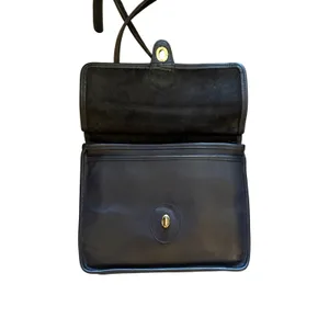 Vintage Coach Willis Bag‎ 9927 Black Leather Crossbody Satchel Brass Hardware thumbnail 4