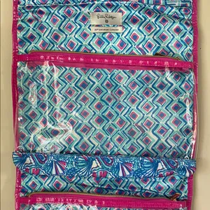 Lilly Pulitzer - Pink & Blue - Hanging Valet / Cosmetic Case thumbnail 4