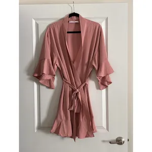 Birdy Grey Kenny Robe Matte Dusty Rose Pink Ruffle‎ Sleeve Tie Waist M/L thumbnail 6