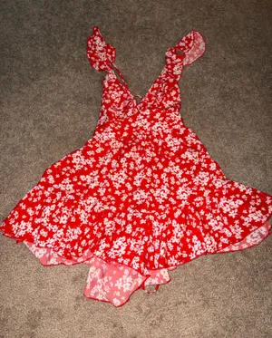 Shein Romper Floral Red thumbnail 1