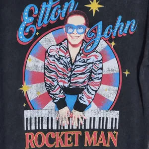 Elton John T-Shirt NWT Size Medium Black Short Sleeve Elton John Rocket Man Tee thumbnail 4