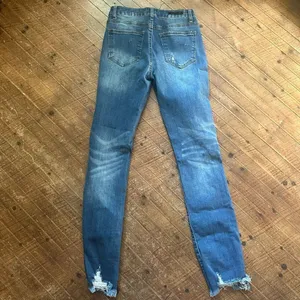 Risen distressed 26/3 straight leg boutique normcore jeans thumbnail 4