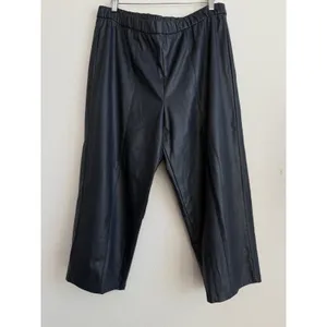 Susan Graver Women's Faux Leather Wide-Leg Crop Pants Dark Navy Size 1X Stretch‎ thumbnail 3