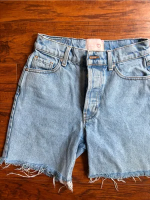 Revice Denim high rise button fly raw hem shorts thumbnail 2