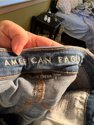 American Eagle Women’s Size 10 Hi Rise Cut Off Jean Shorts Denim Medium Wash‎ thumbnail 8