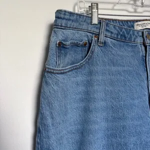 Abercrombie & Fitch The 90s Relaxed Jean Curve Love High Rise Size 34/18 Short thumbnail 5