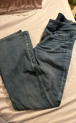 H&M Flare Jeans thumbnail 1