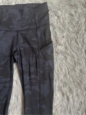 Lululemon Athletica Multi Gray Camo Women’s Fast Free High-Rise Leggings Size 2 thumbnail 13
