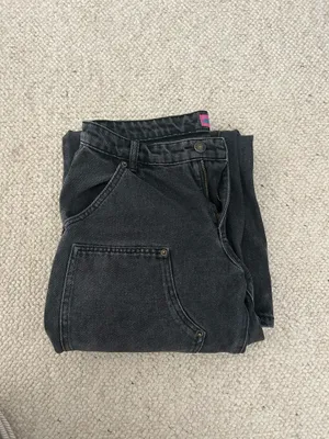 Edikted Carpenter Ayla Low-Rise Jeans thumbnail 3