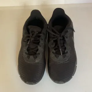 Nike Black Running Training Sneakers Women’s US 6 Athletic Shoes thumbnail 4