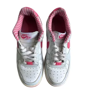 Nike Air Force 1 Lows Pink White Grey Shoe Size 7Y or 8.5 #619 thumbnail 1