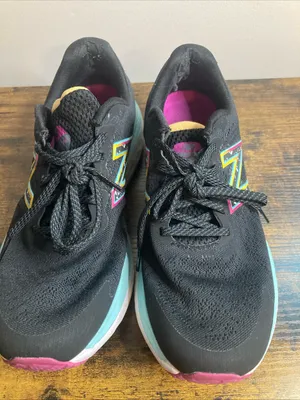 New Balance Sz 8 Womens Fresh Foam 680v7 - Black Pink Surf Light Blue Teal thumbnail 5
