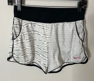 Nike Dri Fit Black Gray Athletic Shorts Swoosh Logo Women’s Large Excellent Cond thumbnail 1