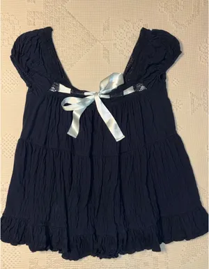 Kimchi Blue Urban Outfitters Top thumbnail 1