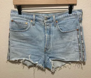 Levi’s 501 Cutoff Shorts Size 30 Light Wash Blue Denim Graphic Levi’s Stripe thumbnail 1