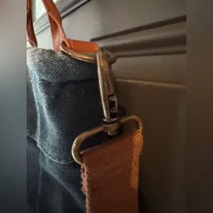 Levenger Bloomsbury Blue Canvas Bag with Brown Leather Accents thumbnail 8