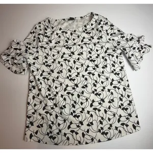 Ann Taylor Black White Ginkgo Leaf Print Ruffle Sleeve‎ Top Blouse Size S thumbnail 1