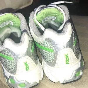 Reebok easy women’s running shoes thumbnail 3