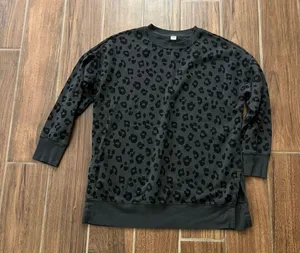 Old Navy Leopard pullover size M thumbnail 1