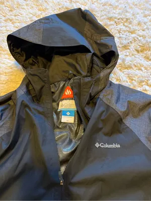 Columbia Women's Black Hooded Rain Jacket thumbnail 4