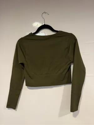 Olive Green Aerie Women's Cropped‎ Long Sleeve Top thumbnail 3
