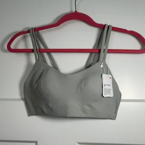 Lululemon size 6 Like a Cloud bra thumbnail 1